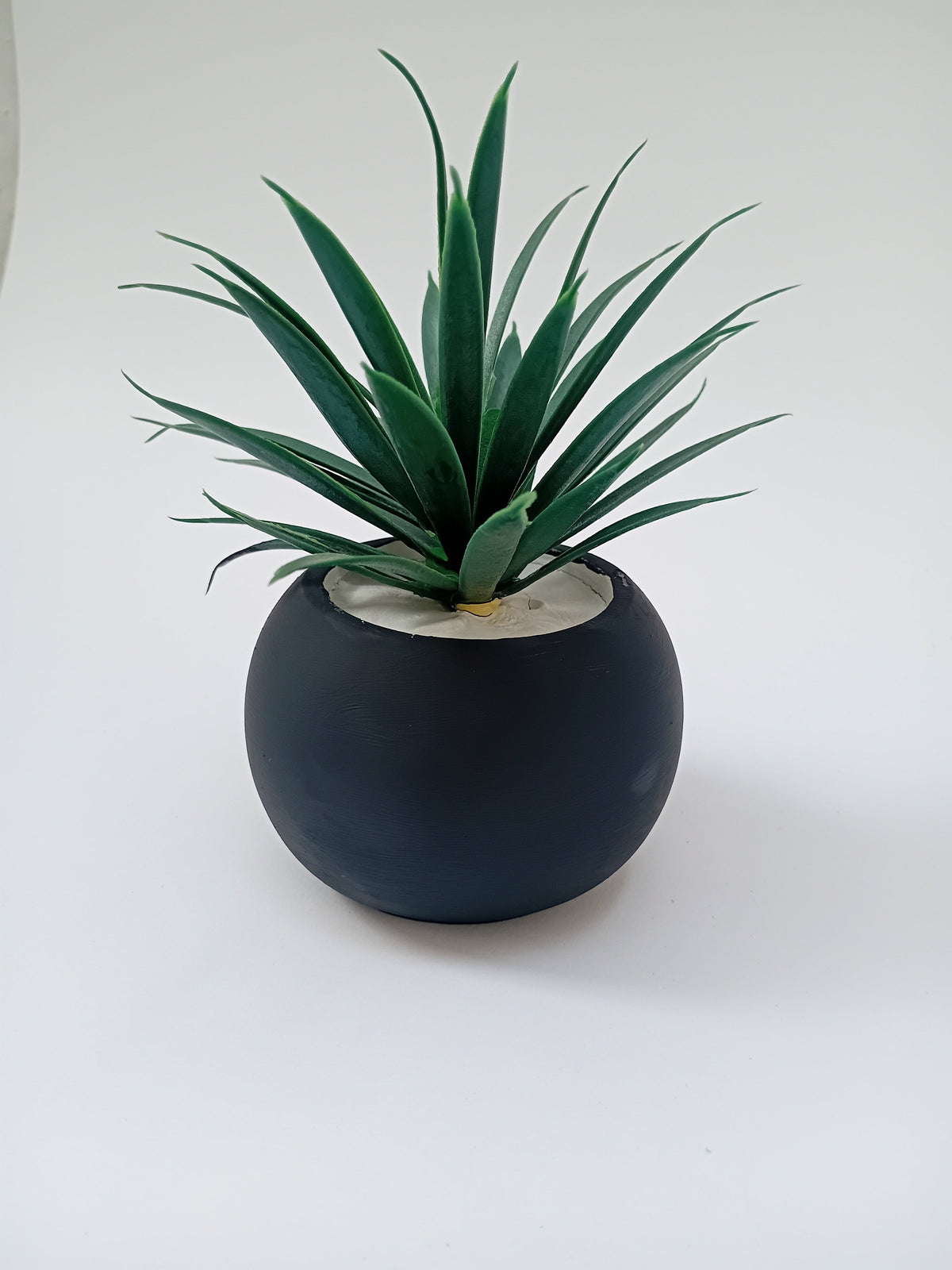 Artificial Succulent Plants in Round Ceramic Pot – Artificial Plant Decoration for Home, Office, Desk, Living Room Decor & Gifts Pots For Decoration