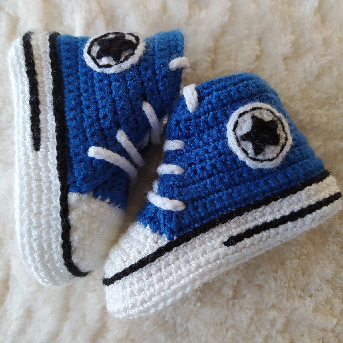 Handmade crochet Baby Shoes Crochet Booties for Baby- Woolen Shoes Gift- Baby Converse Sneaker for winter Customize 0-18 Months Red Blue Pink...
